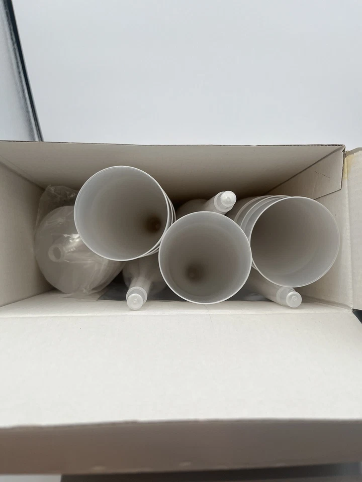 Flautas de champanhe de plástico premium prata 36 reutilizáveis prata perolizada 5,5 oz NOVO - Imagem 3 de 4