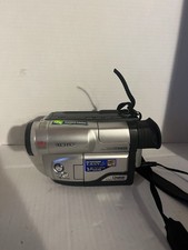 Samsung SCL610 Hi8 One Touch Control 500x Digital Zoom Handheld Camcorder