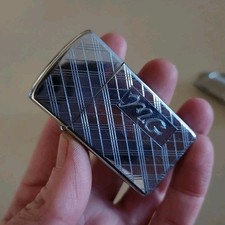 Zippo Chrome Metal Lighter w/ Diagonal Line Pattern, Zippo Script on Side