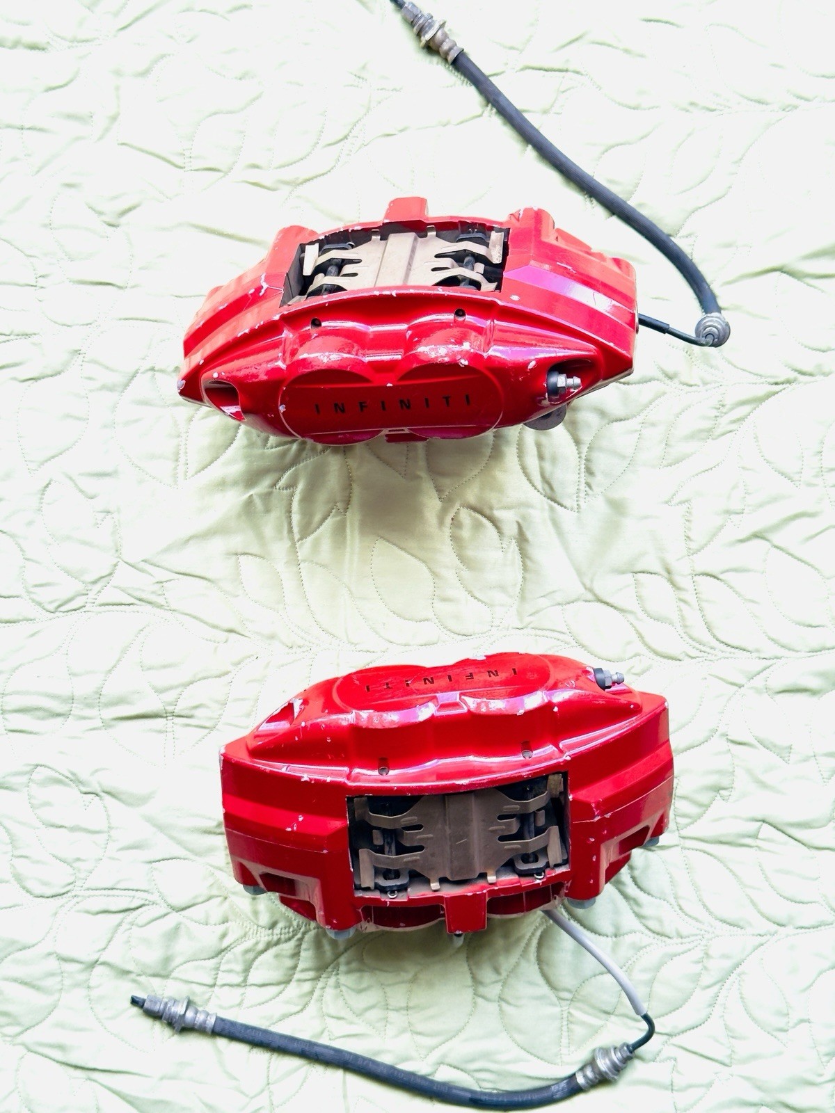 2017-2022 Infiniti Q60 Red Sport AKEBONO 4502 Front Caliper Set Complete! Used