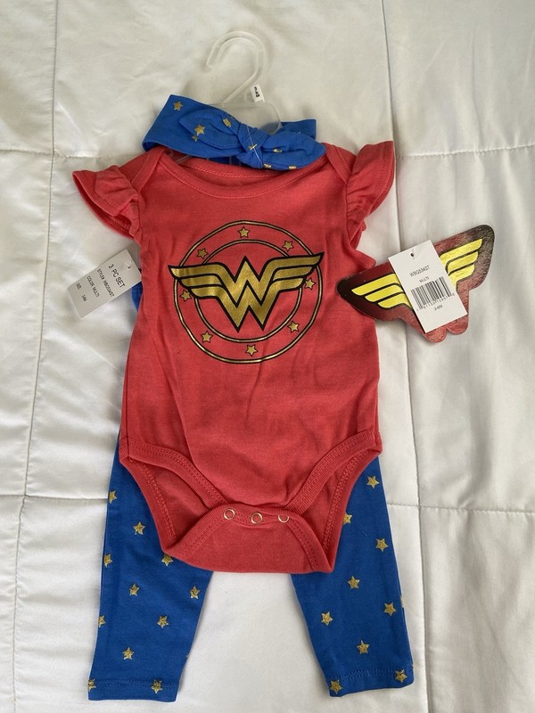 NWT Infant Baby Girl Wonder Woman Bodysuit, Pants & Headband/ 3-6 Months