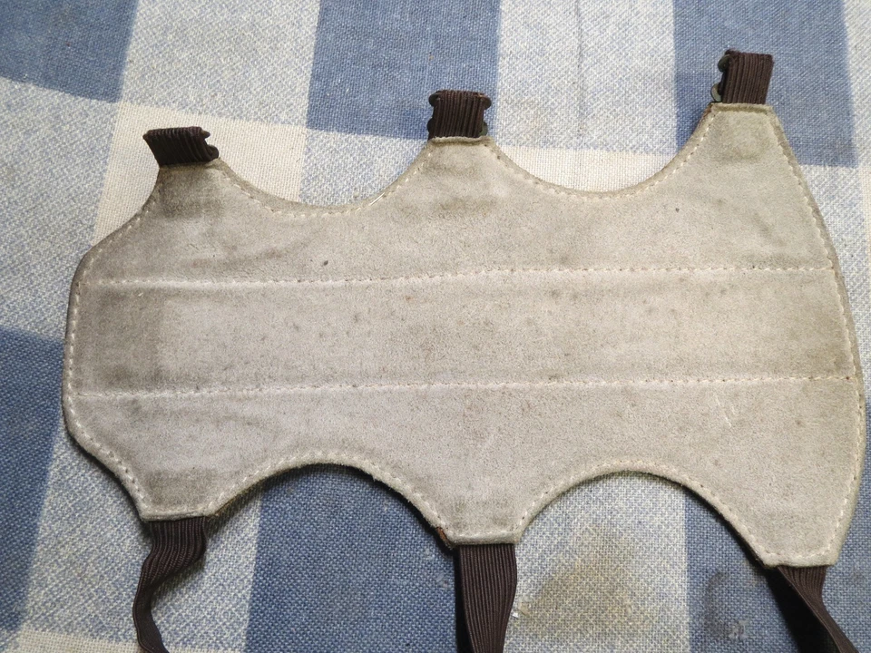 Armguard Vintage Browning American Made Genuine Leather Archery - Image 4 of 4