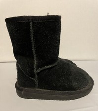 Girls Black Koolaburra by UGG gently Worn Size 6 Boots. Look Fuzzy But Not