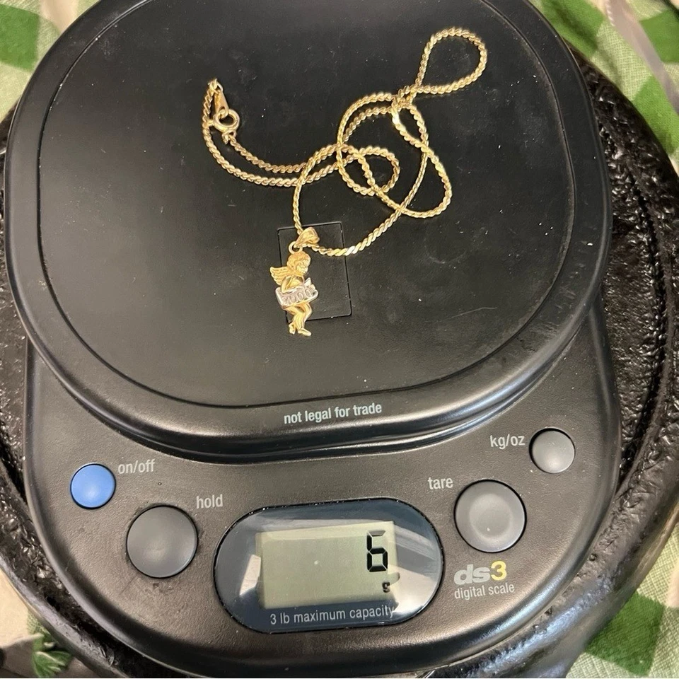 Collar Colgante MICHAEL ANTHONY 14k ORO AMARILLO QUERUBÍN 2000 AÑO NUEVO 6 gramos Usado en Excelente Condición Foto 4 de 4