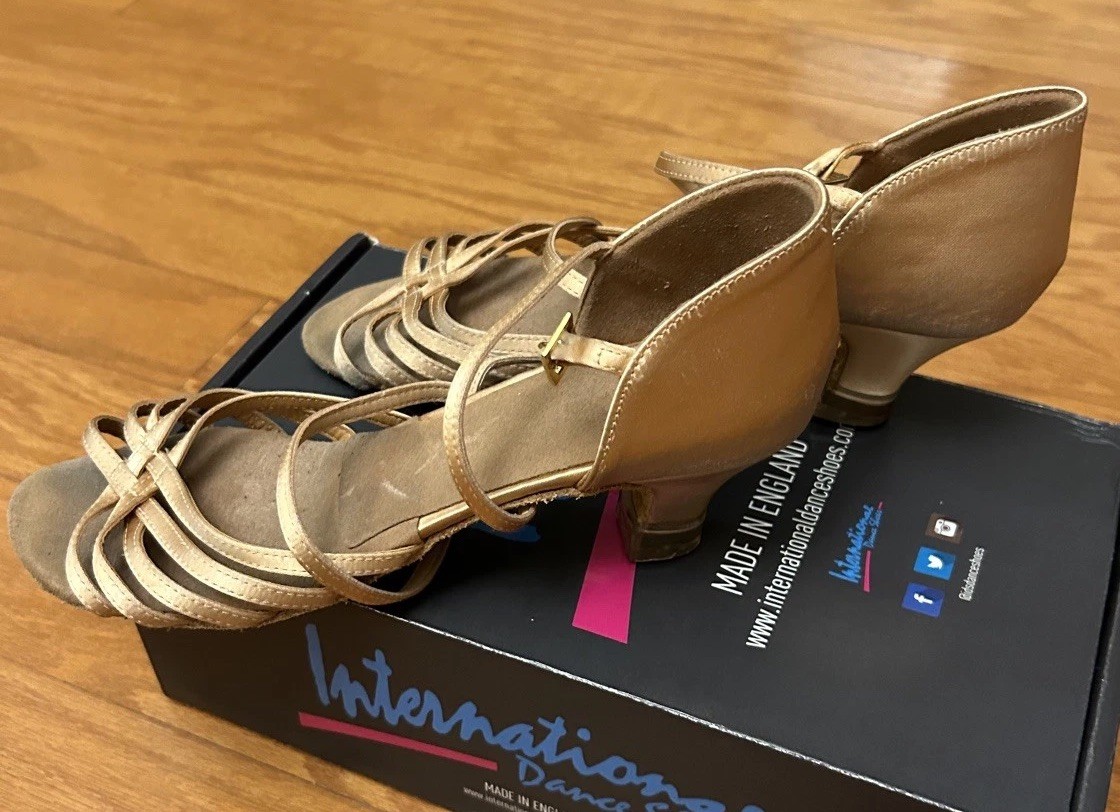 International Dance Shoes Latin Flavia Flesh Satin UK5 US7 Junior Heel Height