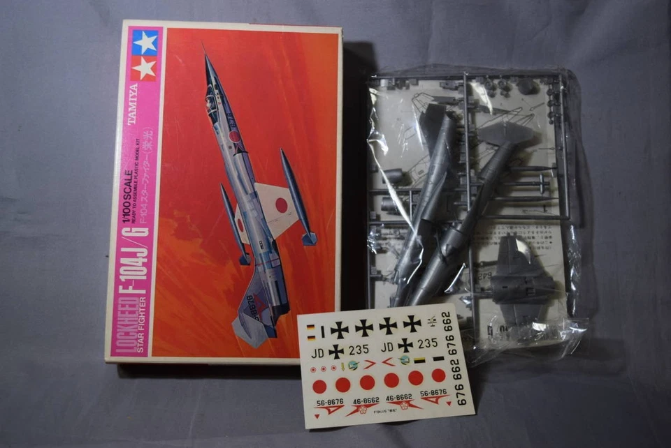 1/100 Vintage 2 tipi TAMIYA British Royal Air Force Interceptor Fighter B.A.C. - Immagine 2 di 4