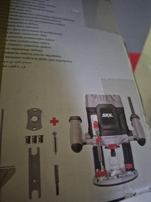Skil Fräsmaschine 1841AA, Oberfräse 1200W, Nutfräser, Tischfräse, Staubabsaugung