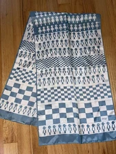 VINTAGE ROBINSON GOLLUBER RECTANGLE SCARF WITH PENGUINS CUTE!