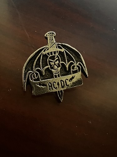 AC/DC Winged Skull Pin Vintage Rock Concert Memorabilia Shirt Hat Vest ...
