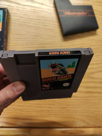 MACH RIDER. MATTEL SCHWARZE BOX. KOMPLETT. Nintendo NES. PAL A. GR&Uuml;NDLICH GEREINIGT