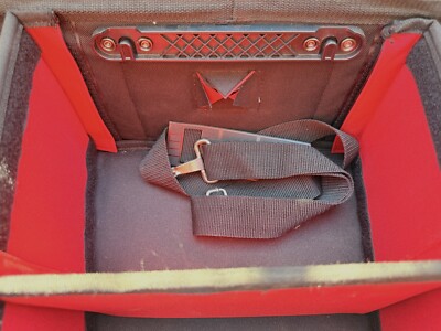 PORTER CABLE POWER TOOL CHARGER: 20V, LITHIUM-ION AS PICTURED WITH TOOL BAG