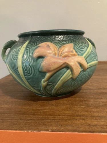Roseville Pottery Green Zephyr Lily 2-Handled Round Vase # 671-4 USA Vintage