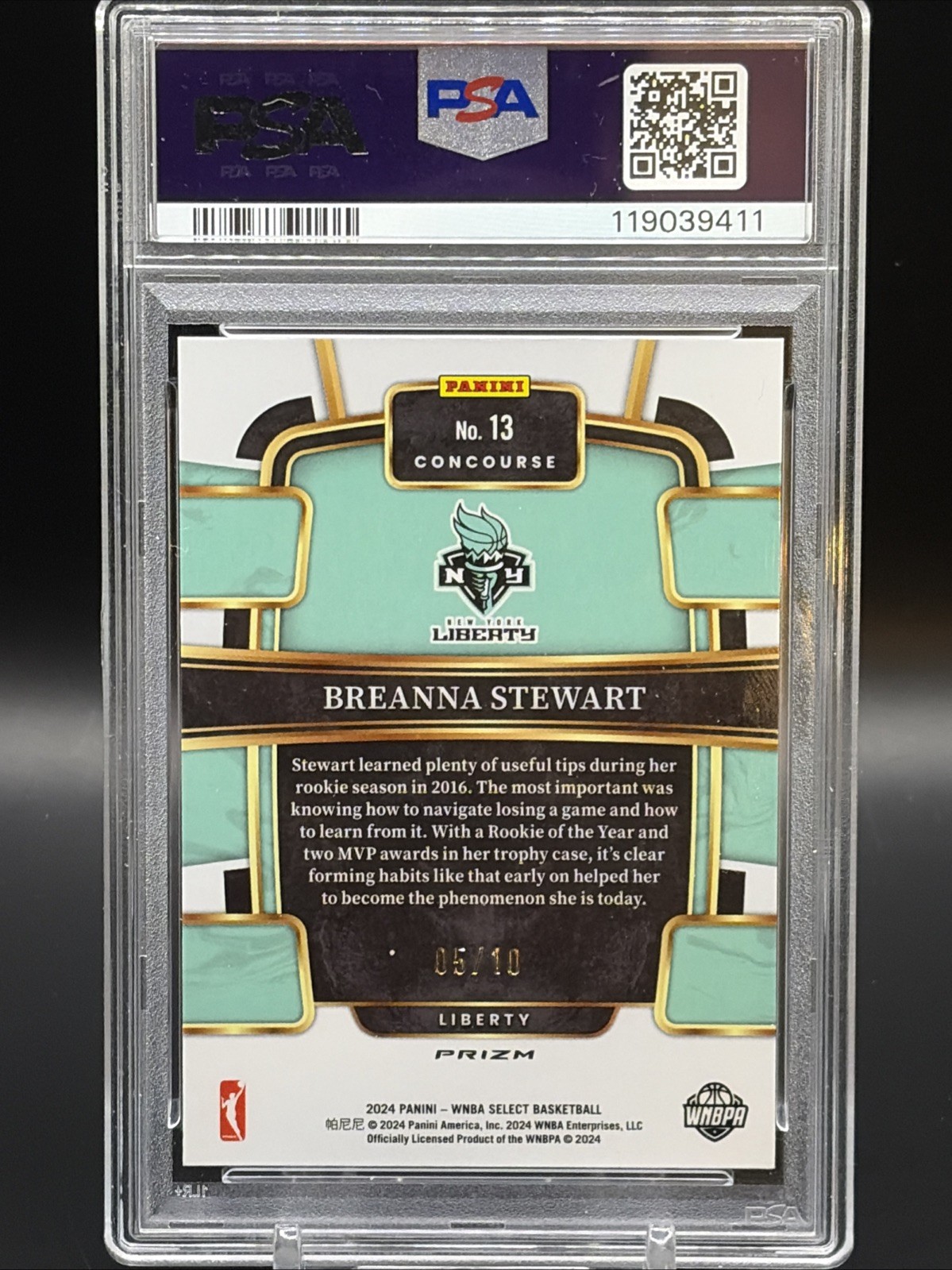 2024 Select WNBA Concourse Level Breanna Stewart Gold Prizm /10 #13 PSA 9 view 3