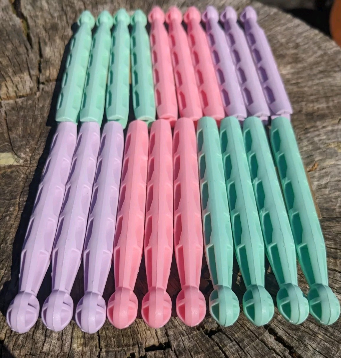 40 Strong Dolly Pegs | Durable Plastic Laundry Washing Clothes Line Coloured Peg