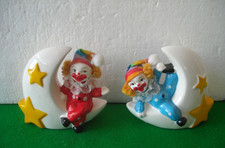 SALVADANAIO CLOWN SU MEZZALUNA CERAMICA LUCIDA ANNI '80