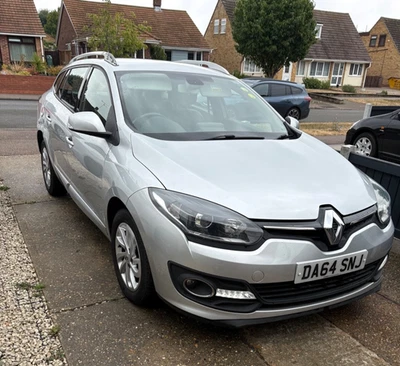 2014 Renault Megane 1.5 Dynamique dCi 5dr Estate Diesel MOT Dec 1 Owner cat s - Image 1 of 4