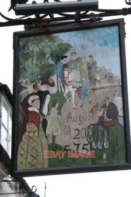 FOTO QUEEN'S HEAD INN SCHILD ELMLEY CASTLE DAS GASTHAUS SCHILD IM PUB IN ELMLEY CAS