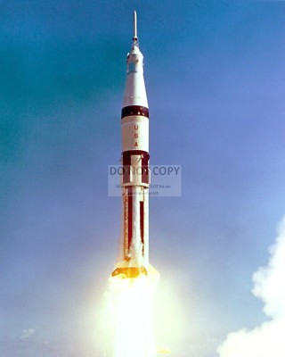 LIFT OFF OF THE APOLLO 7 SATURN 1B IN 1968 - 8X10 NASA PHOTO (EE-017)