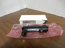 COLE PARMER POLYCARBONATE FLOWMETER 4-50LPM STAINLESS STEEL W/ VALVE 32900-52  