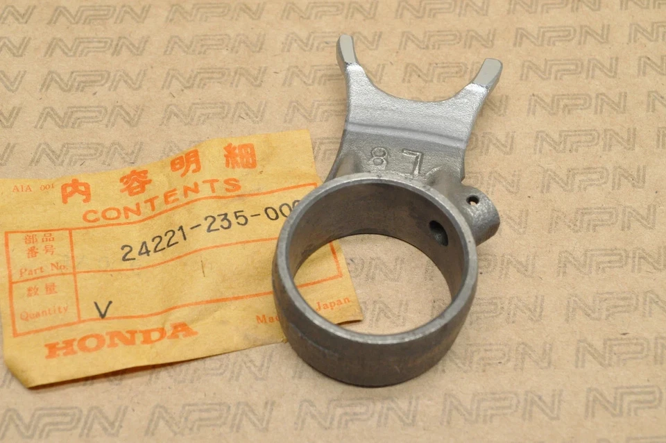 Новая из старых запасов оригинальная левая вилка переключения передач Honda CB175 CB200 CL175 CL200 SL175 24221-235-000 - Изображение 2 из 2