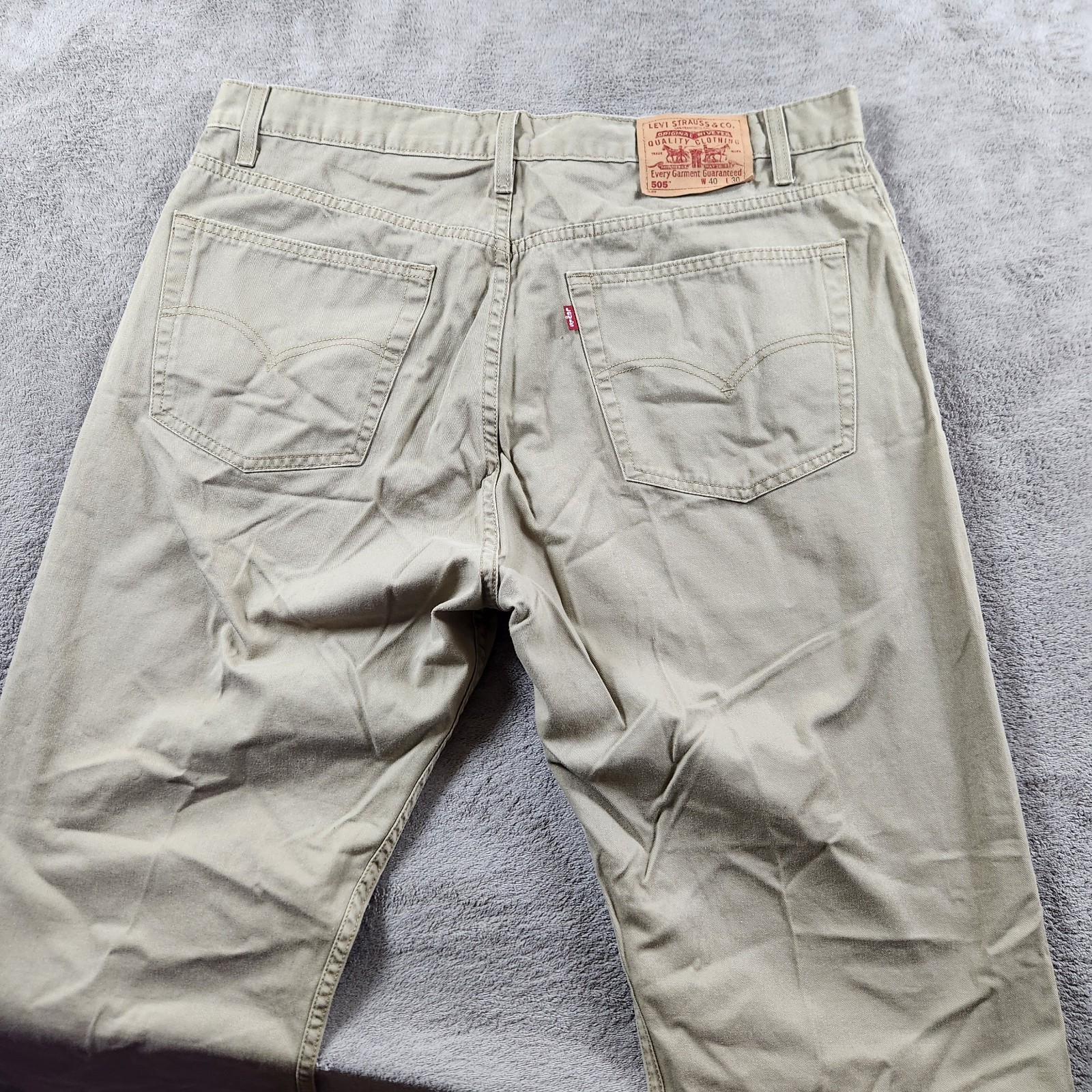 Levi's 505 Straight Fit Jeans Mens size 40x30 Tan Denim 5 Pocket thumbnail 2