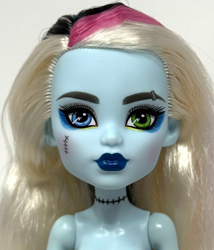Monster High G3 2025 Signature Core Refresh Frankie Stein Nude Fashion Doll