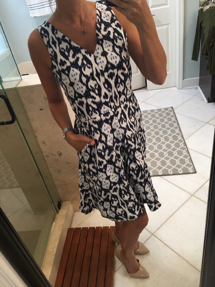 NWT Gap Linen V-neck fit & flare dress, White Blue Just Print S 6