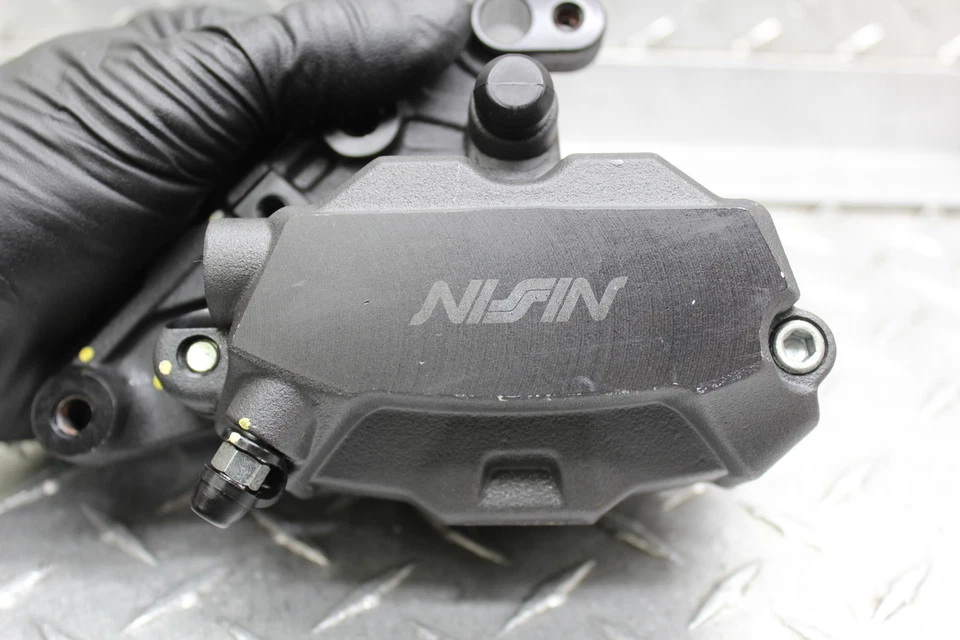 Honda CBR500R 2019 ABS pinza de freno delantera derecha Nissan 45250-MKA-D81 Foto 4 de 4