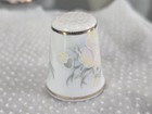 Vintage Porcelain Thimble Royal Court England Beautiful Light Floral — photo 3