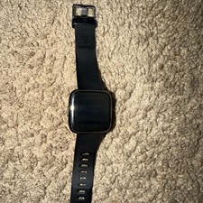 Fitbit Versa FB504 Smartwatch - Black