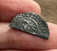 ANGLO SAXON AETHELRED II. SILVER CUT HALFPENNY. FIRST SMALL CROSS TYPE. RARE.