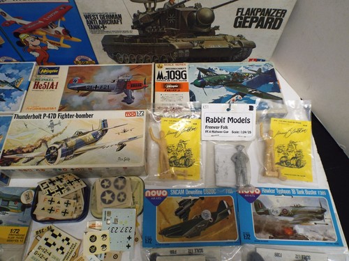 18X PLASTIC KITS FROM PLANES TO TRAINS TO FIGURES FOR THE KIT BUILDER OR TRADER - Picture 6 of 11