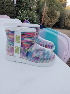 UGG Classic Clear Mini Rainbow Multi Color Waterproof Boots  Womens Siize 3