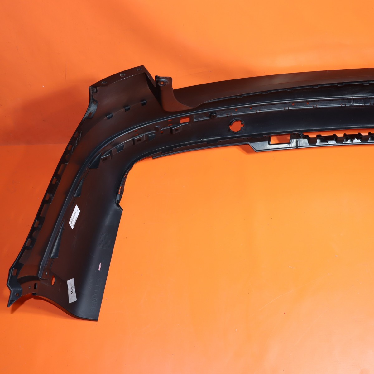 BENTLEY BENTAYGA REAR BUMPER 2016 2017 2018 2019 36A 807 511 OEM NEW