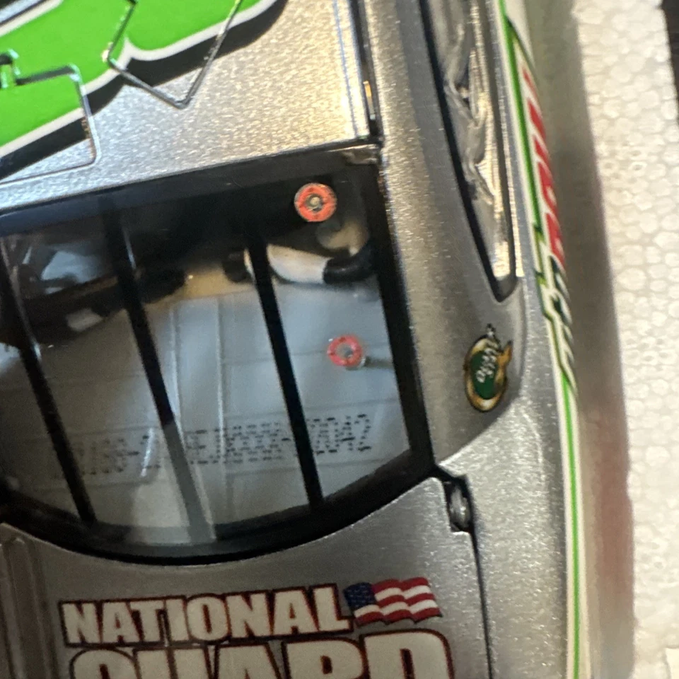 Dale Earnhardt Jr AMP Energy Sugar Free 2012 Impala 1:24 1 de 2.790 Foto 3 de 4