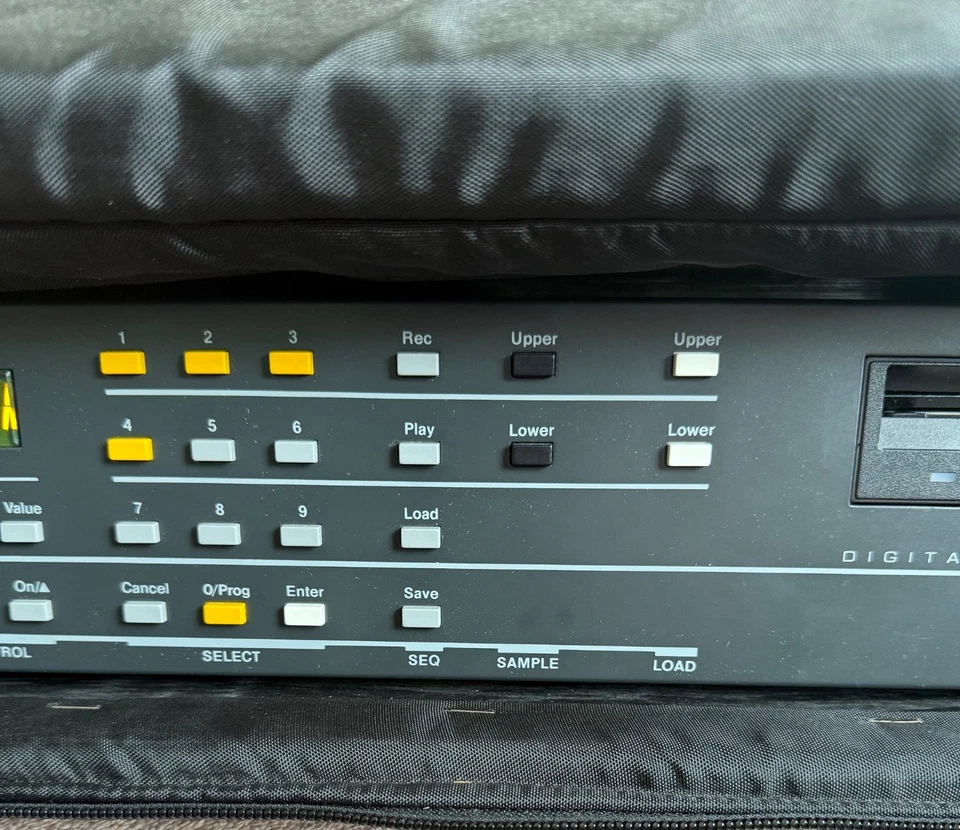 ENSONIQ MIRAGE DMS-8 Digital Multi-Sampler w/Case & Boot-Up Disk - Works Great! - Image 2 of 4