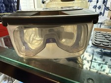 Scubapro Crystal VU Scuba Mask Clear with Storage Container New Excellent