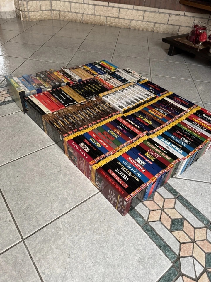 collezione completa di 139 videocassette VHS originali - Immagine 3 di 4