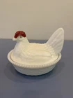 VINTAGE Westmoreland Milk Glass Hen/Chicken On A Nest 2 Piece Candy Dish 5.5"L