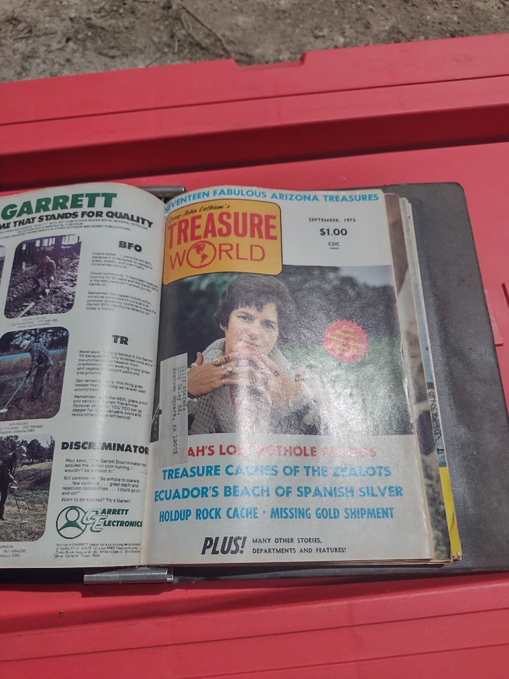 LONG JOHN LATHAM'S TREASURE WORLD MAGAZINE, LOT OF 1, 1975 Foto 4 de 4