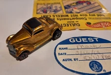 HOT WHEELS 1969 CLASSIC '36 FORD COUPE Gold Redline Champagne Interior