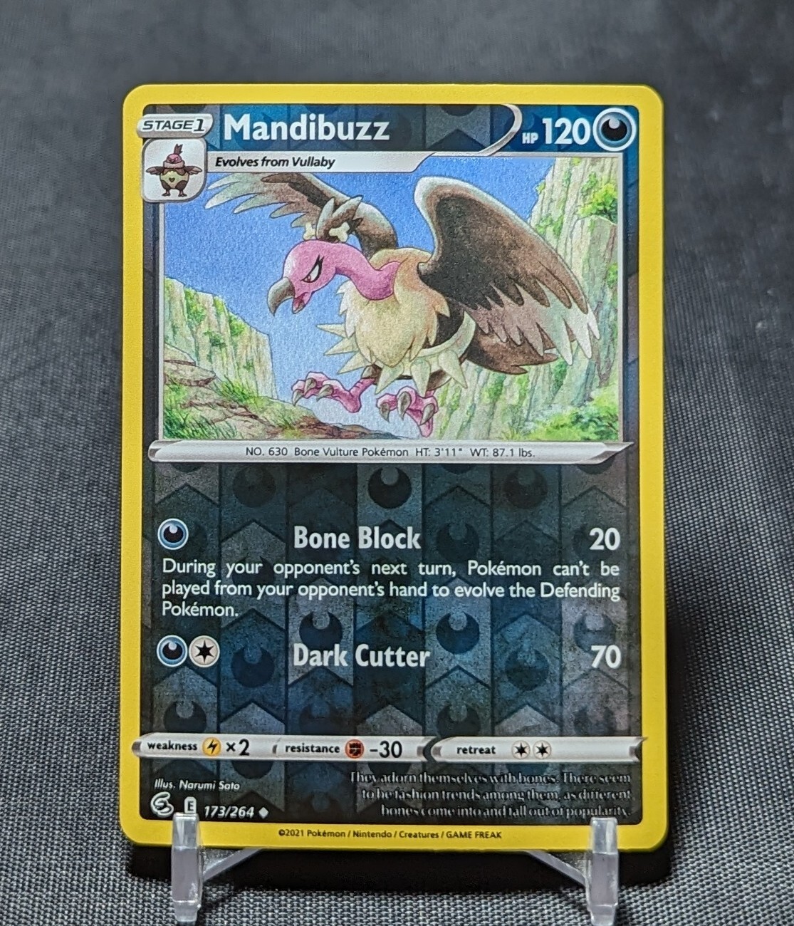 Mandibuzz Uncommon Reverse Holo Darkness Fusion Strike Pokemon TCG Card 173/264