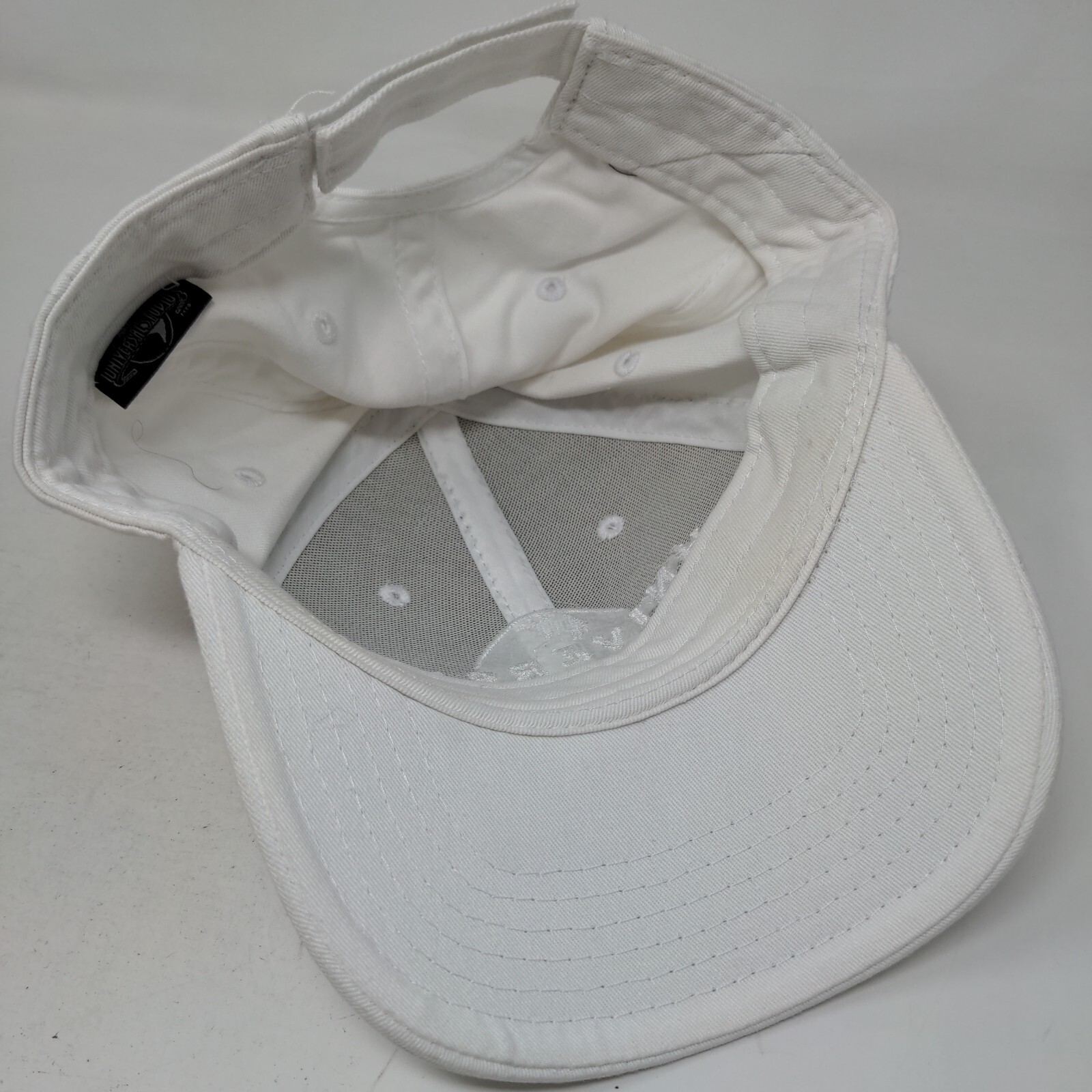 Universal Studios Strapback Hat White One Size Em… - image 7