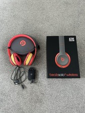 Beats Solo2 Wireless Headphones Grey And Red
