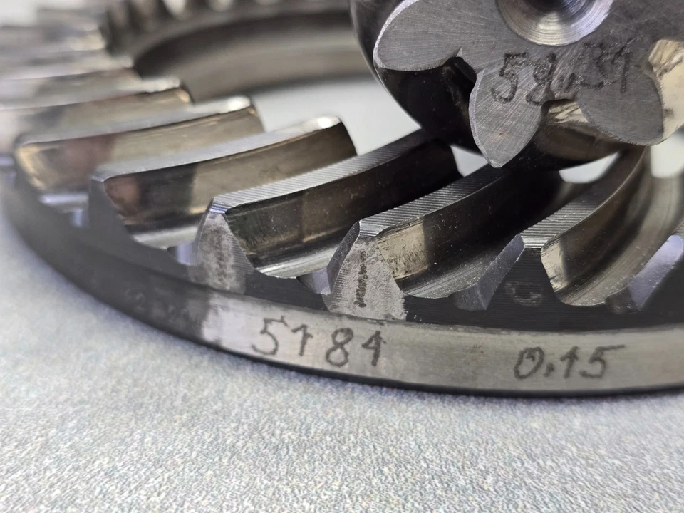 ANILLO Y PIÑÓN 3/61 USADO A JUEGO ORIGINAL GENUINO PORSCHE 356B 356C 356SC 7:31 Foto 3 de 4