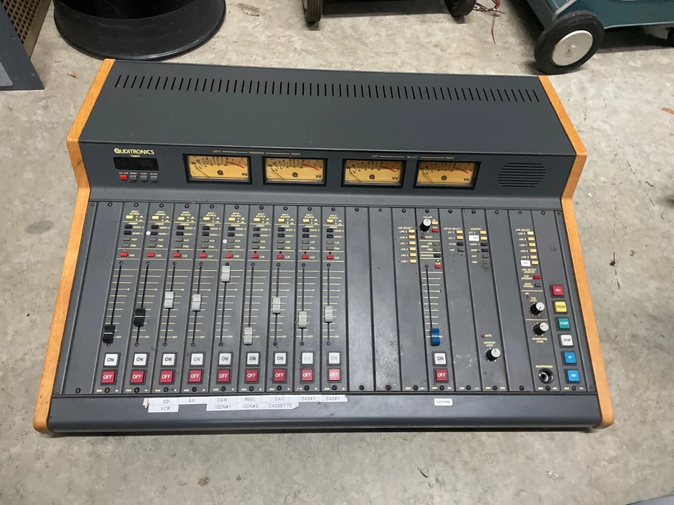 vintage audio console broadcasting Auditronics 2500 2500-12 radio station - Image 2 of 4