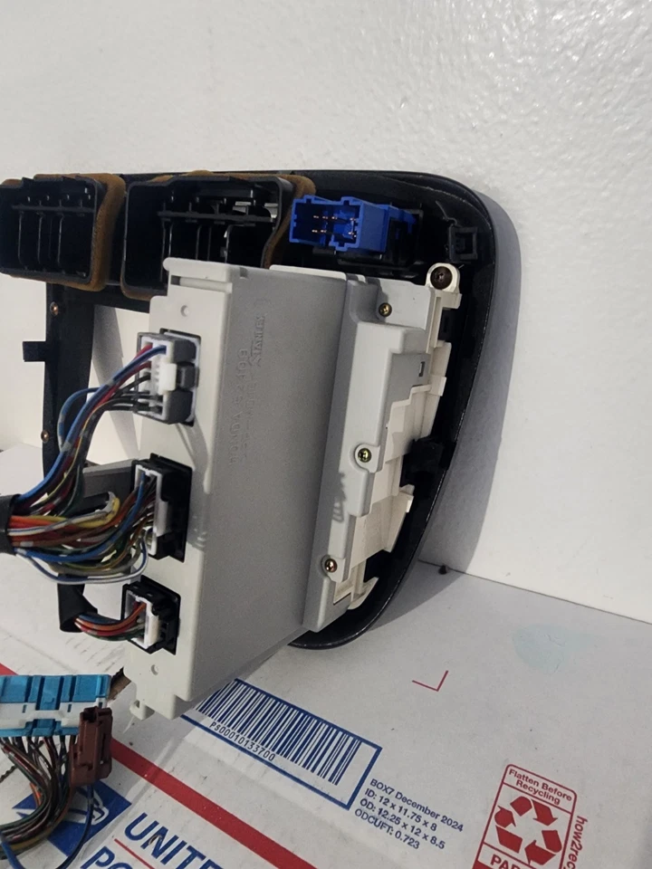 Honda Civic 1999-2000 OEM tablero central bisel de control de clima con rejillas de ventilación Foto 3 de 4