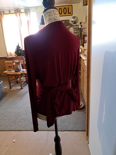 W136 Tiana B Burgandy Red Long Sleeve Wrap Blouse large - Picture 3 of 5