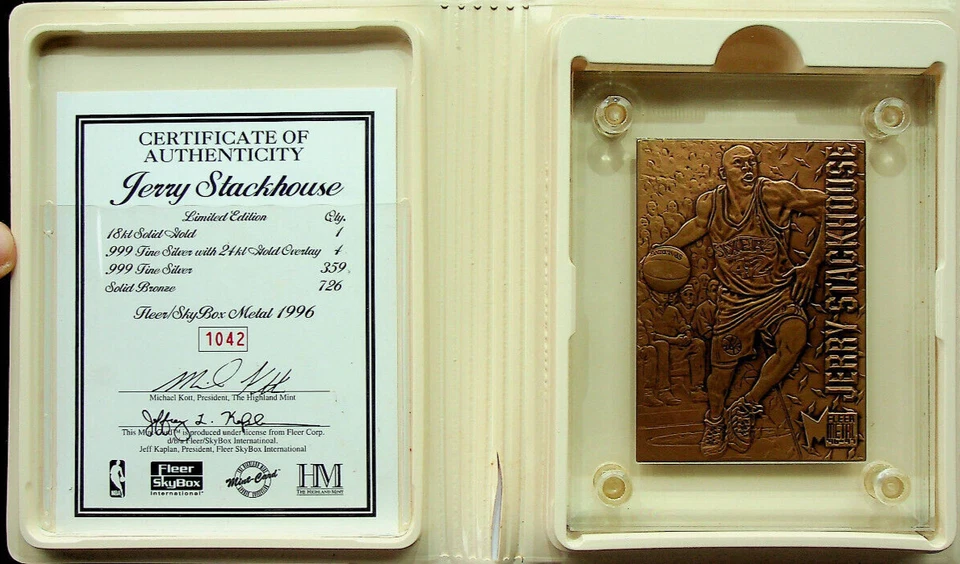 Tarjeta Highland Mint LTD (1996) - Jerry Stackhouse - Bronce macizo con certificado de autenticidad - Usada Foto 4 de 4