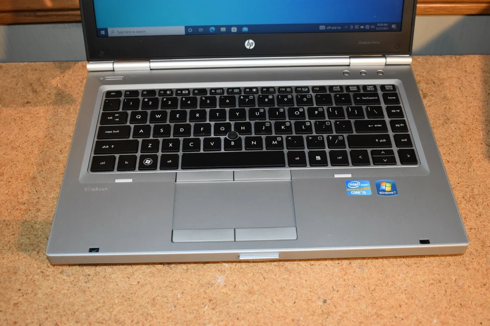 HP Elitebook 8460p Core i5 8GB RAM 240GB SSD Windows 10 WiFi AMD Radeon HD 6470M Foto 2 de 4